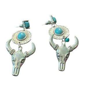 Western Turquoise Bull Skull Earrings Silver Tone Southwestern‎ Style